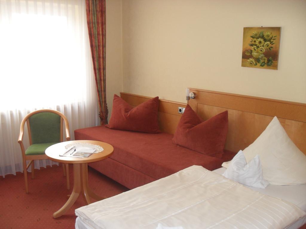 Hotel Reichsschenke Zum Ritter Gotz "Garni" Kröv 部屋 写真