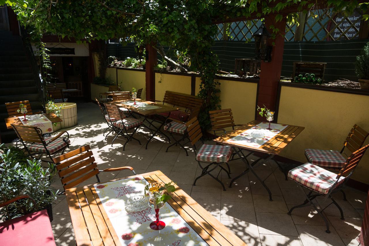 Hotel Reichsschenke Zum Ritter Gotz "Garni" Kröv エクステリア 写真