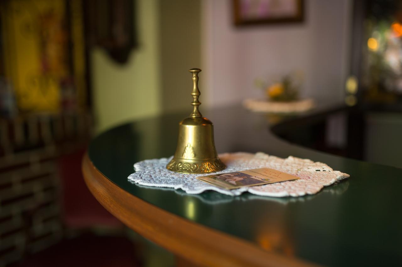 Hotel Reichsschenke Zum Ritter Gotz "Garni" Kröv エクステリア 写真