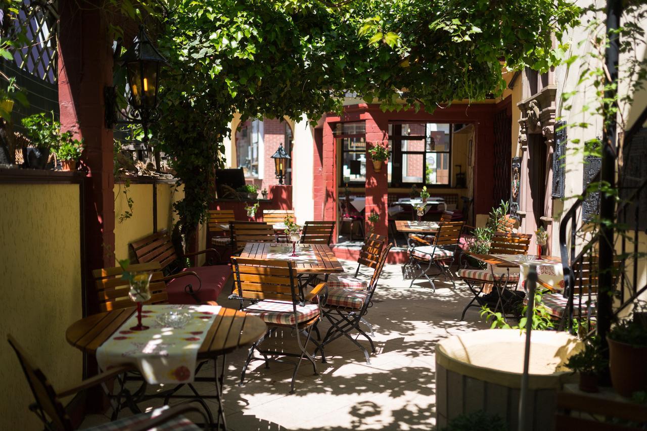Hotel Reichsschenke Zum Ritter Gotz "Garni" Kröv エクステリア 写真
